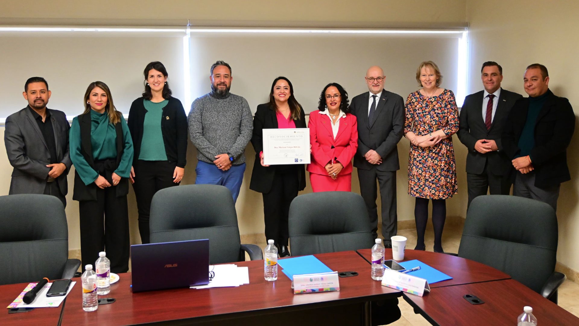 Delegación-alemana-visita-FEN-UACH_-acuerdan-oferta-laboral_-movilidad-docente-y-estudiantil1920.jpg