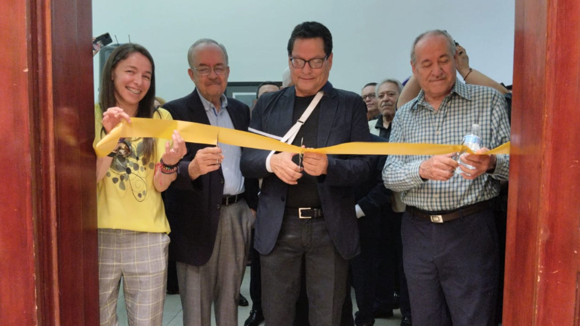 Inauguran-exposición60-años-de-la-Facultad-de-Filosofía-y-Letras1920.jpg