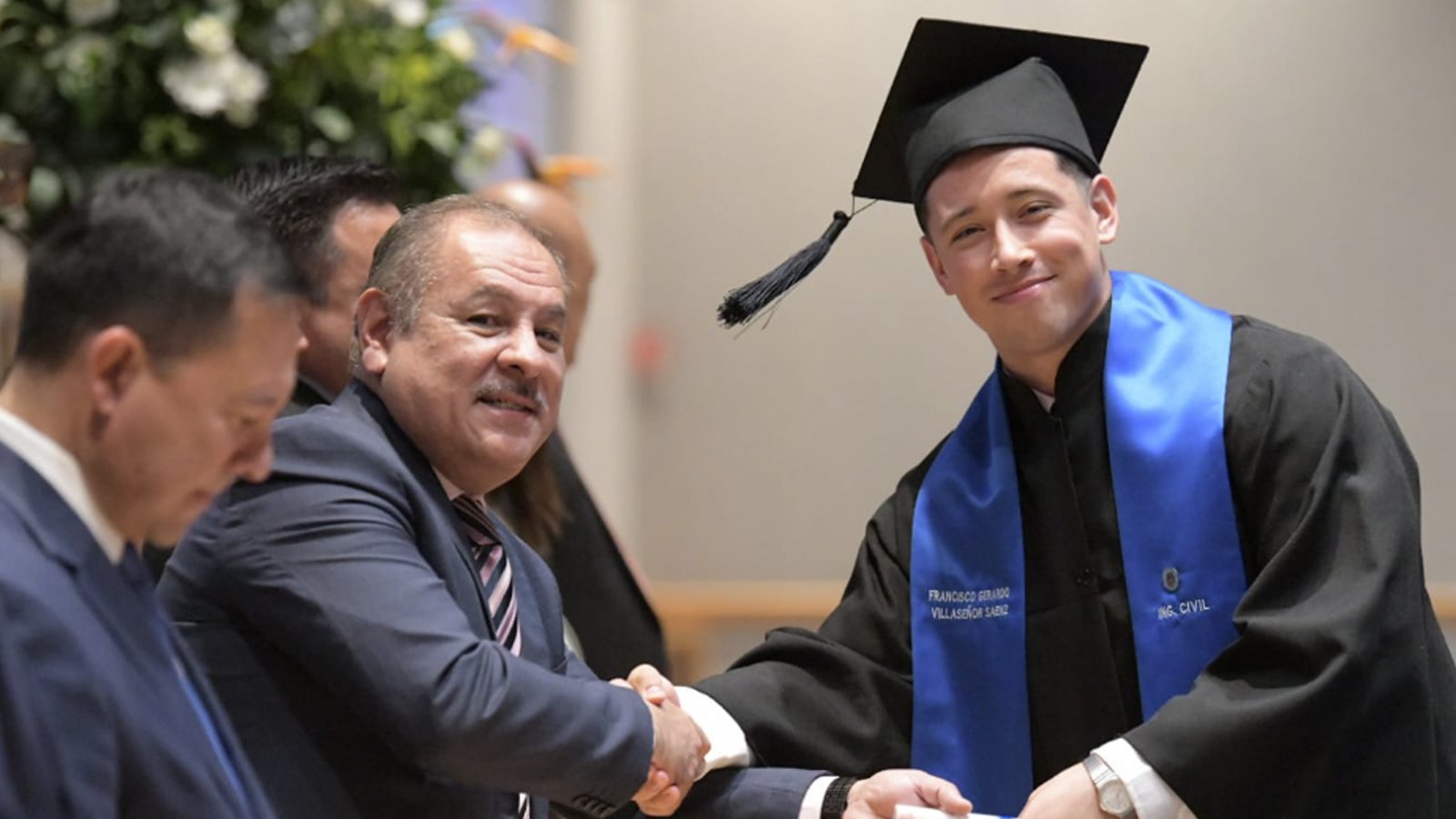 Egresan Más De 200 Alumnos De La Facultad De Ingeniería