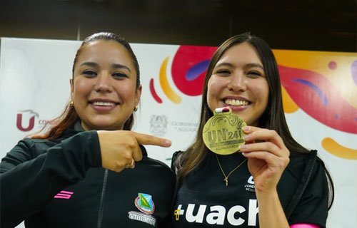 Jaque-mate-y-medalla-de-oro-para-Andrea-Ruiz-Villalba500.jpg