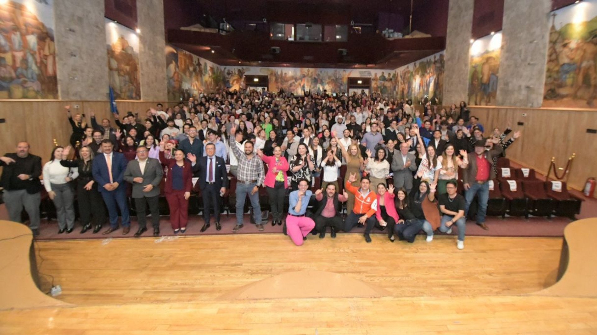 Gran_Asamblea_para_el_Desarrollo_Universitario1920.jpg