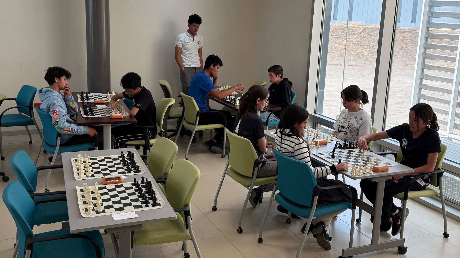 La_Facultad_de_Economía_Internacional_es_sede_estatal_de_Ajedrez_en_los_Juegos_de_Bachillerato_20251920.jpg