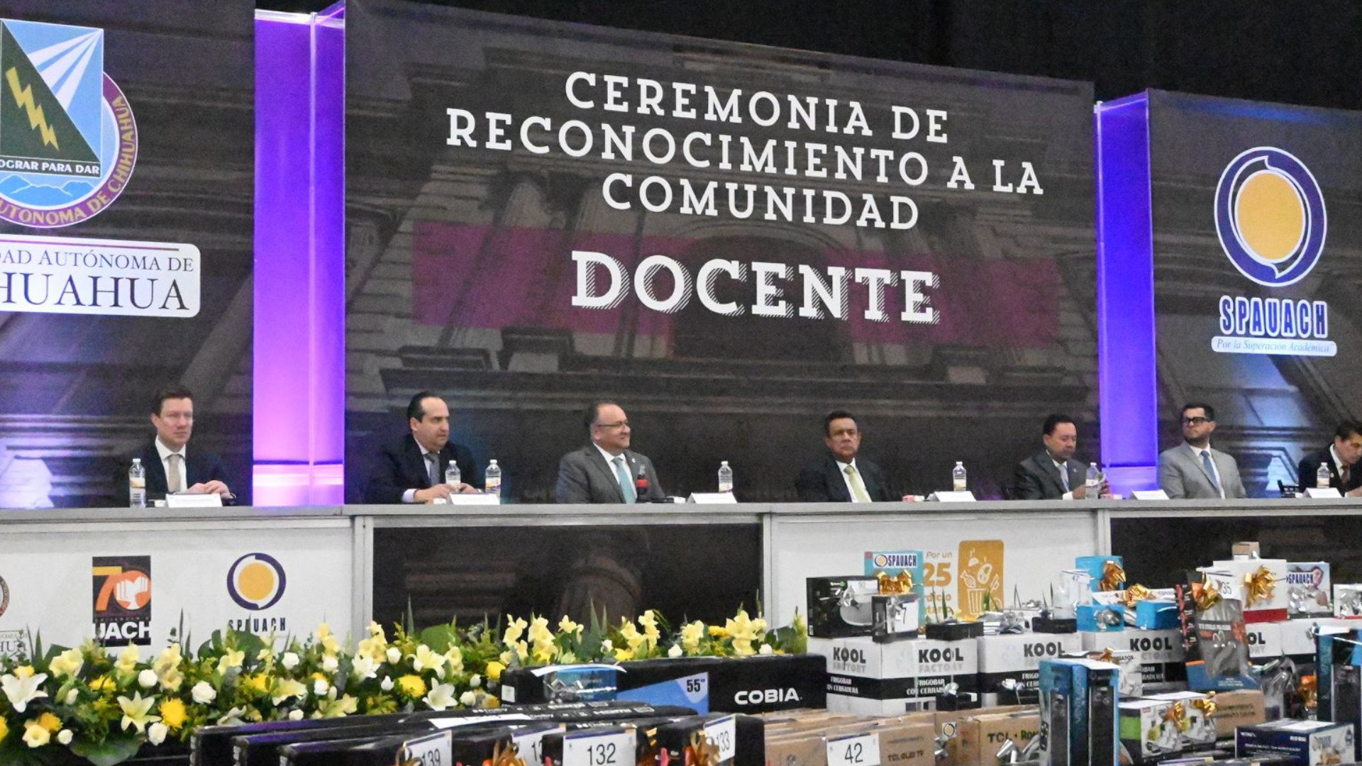 Reconoce_la_UACH_a_docentes_por_su_trayectoria_y_compromiso_de_labor_académica1920.jpg