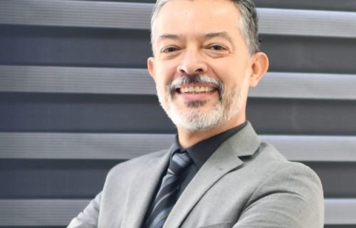 Docente de la UACH es seleccionado para programa internacional sobre políticas de IA