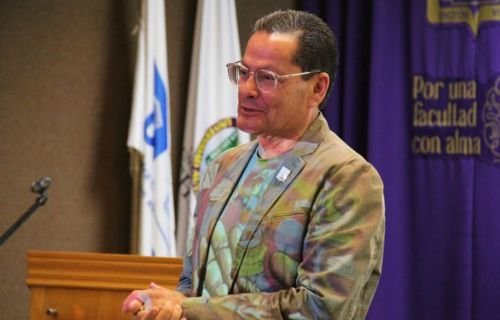 FFyL-UACH da la bienvenida a estudiantes de nuevo ingreso con curso de inducción